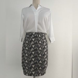 Geometric black and white pencil skirt